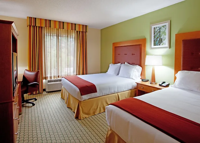 Express & Charleston - North By Ihg