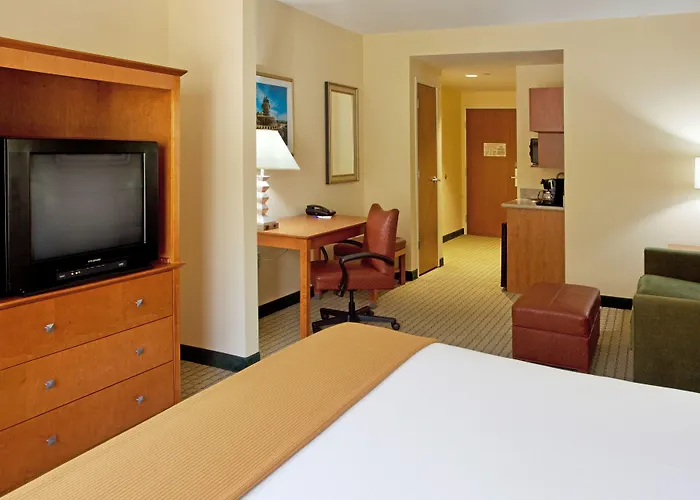 Hotel Express & Charleston - North By Ihg