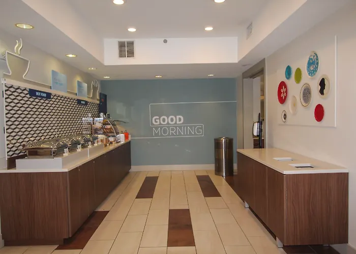 Express & Charleston - North By Ihg 2* North Charleston