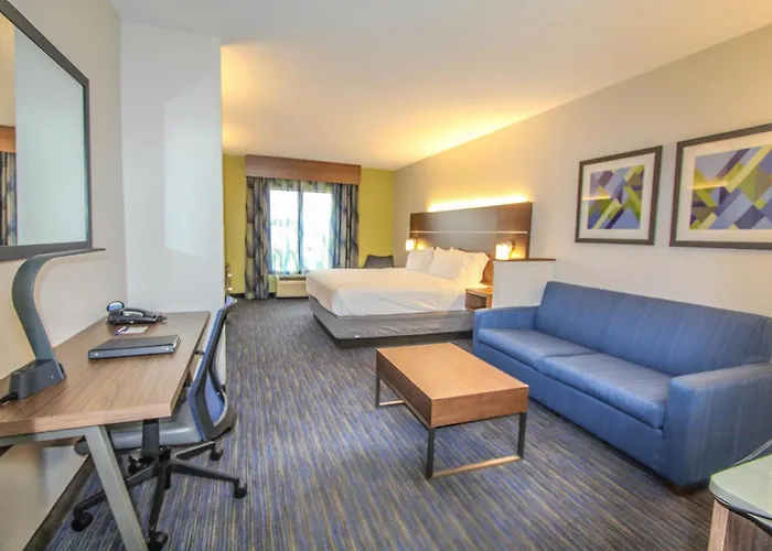 Express & Charleston - North By Ihg 2* North Charleston